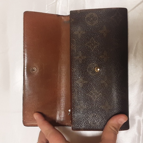 Authentic Louis Vuitton Long Leather Monogrammed Wallet Vintage - Picture 5 of 6